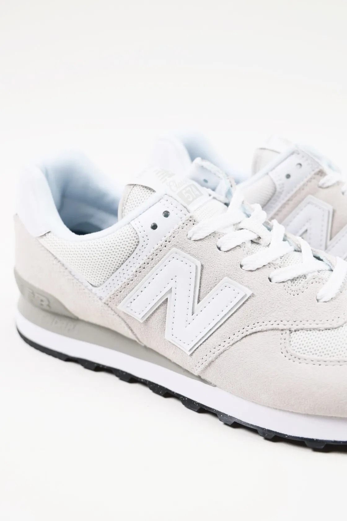 Footwear<New Balance 574 Core - Beige/White