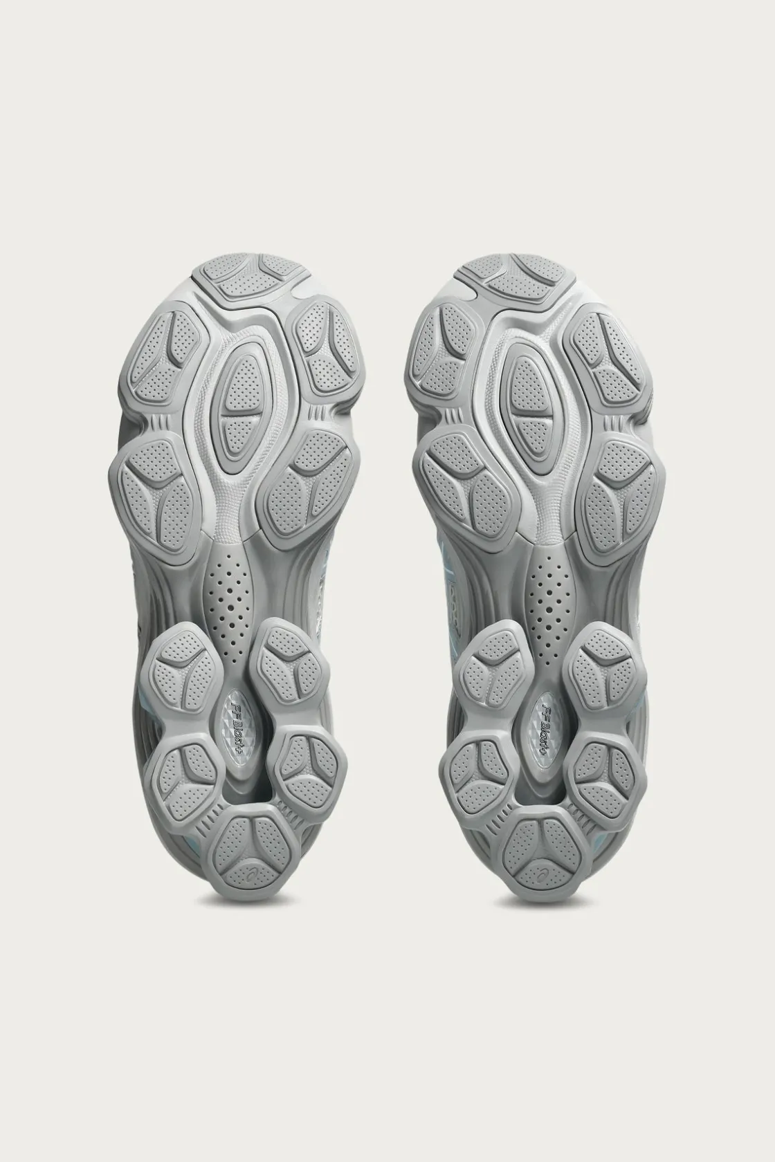 Footwear<ASICS Gel-Kinetic Fluent - Cream/Soft Sky