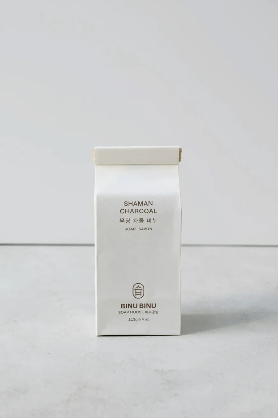 Apothecary<Binu Binu Shaman Charcoal Soap