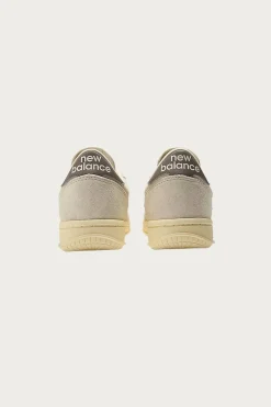 Footwear<New Balance T500 - Bisque/Linen