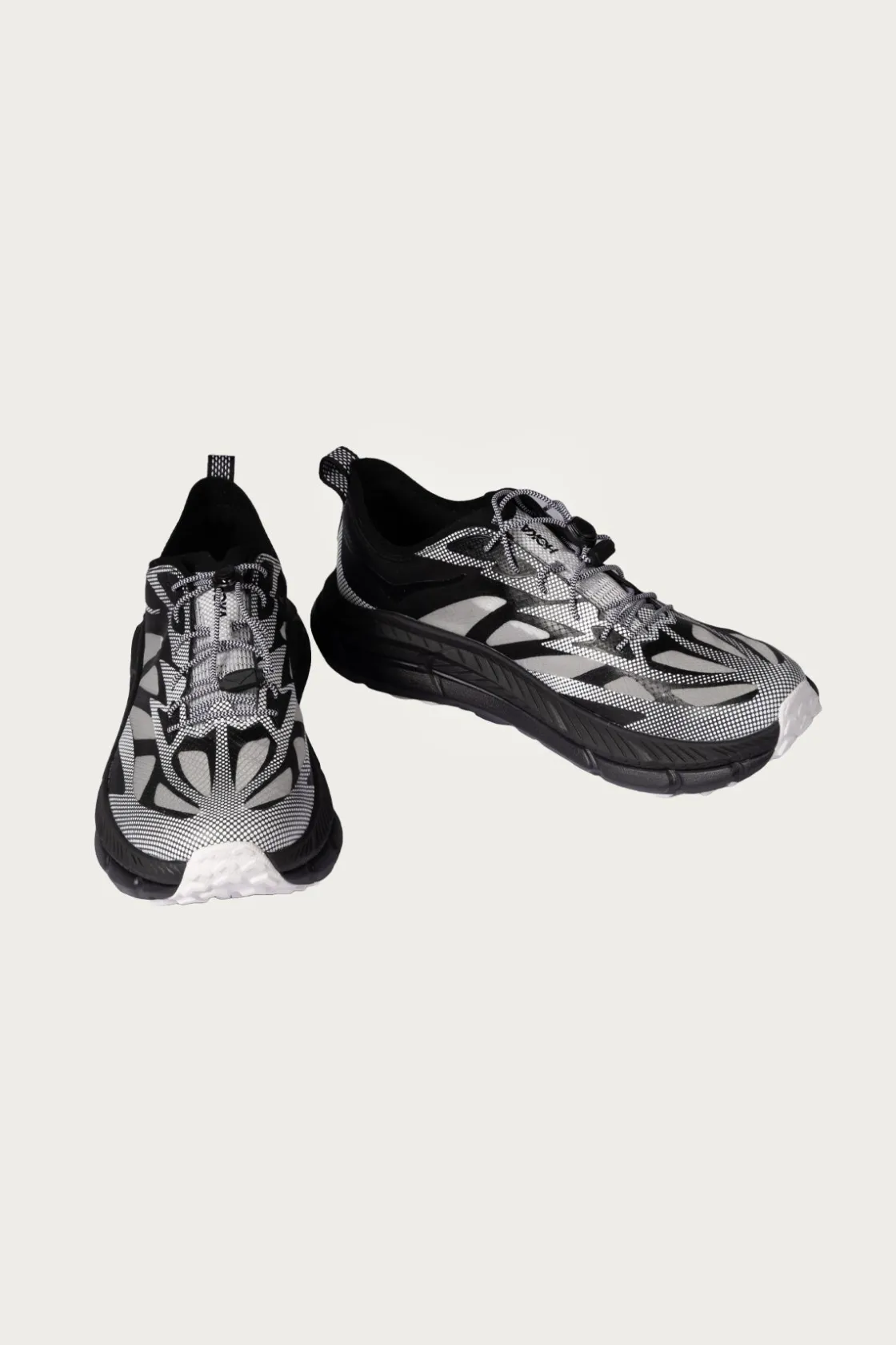Footwear<HOKA U Mafate Speed 4 Lite TS - Black/White